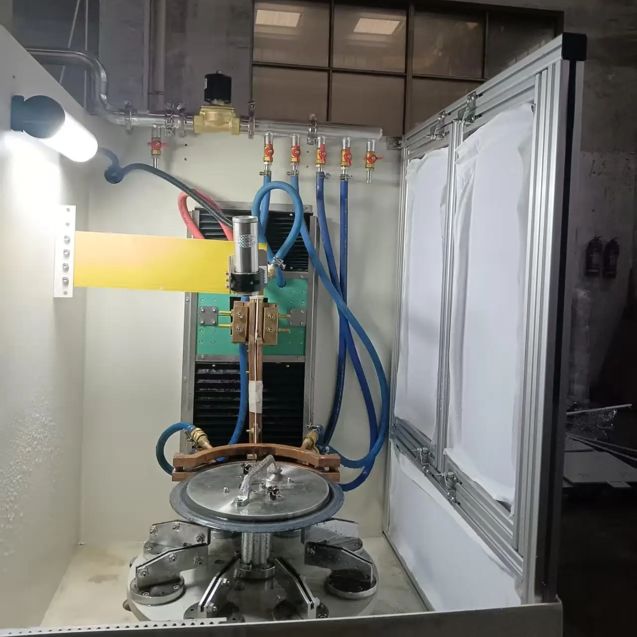 Complete equipment for induction hardening of blades1 Complete equipment for induction hardening of blades1 e1787124789433