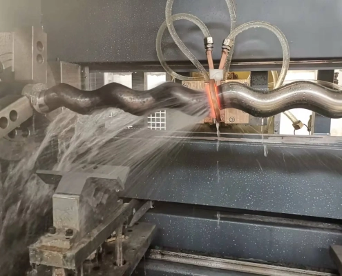 Tempra a vite senza fine a controllo simultaneo a tre assi su macchina utensile orizzontale Three axis simultaneous control worm hardening on a horizontal machine tool
