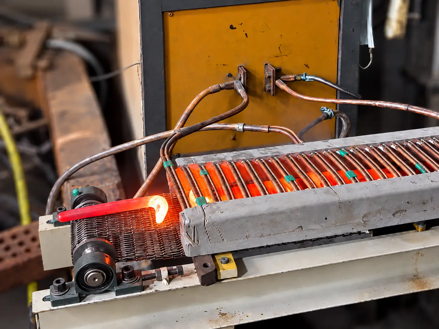 Induction Hardening System for Hooks 2 induction hardening hooks automatic conveyor