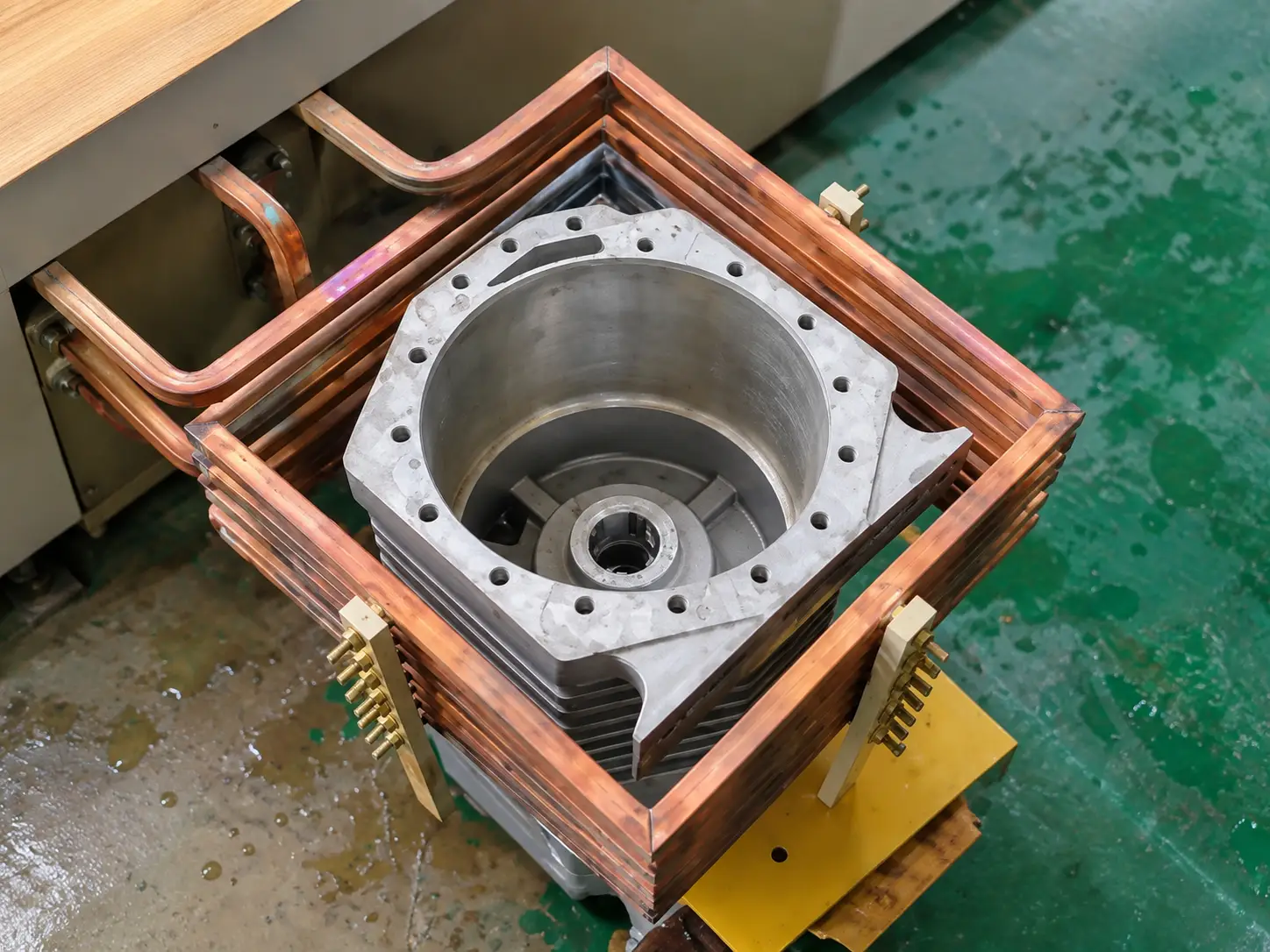 motor housing induction heating for shrink fitting